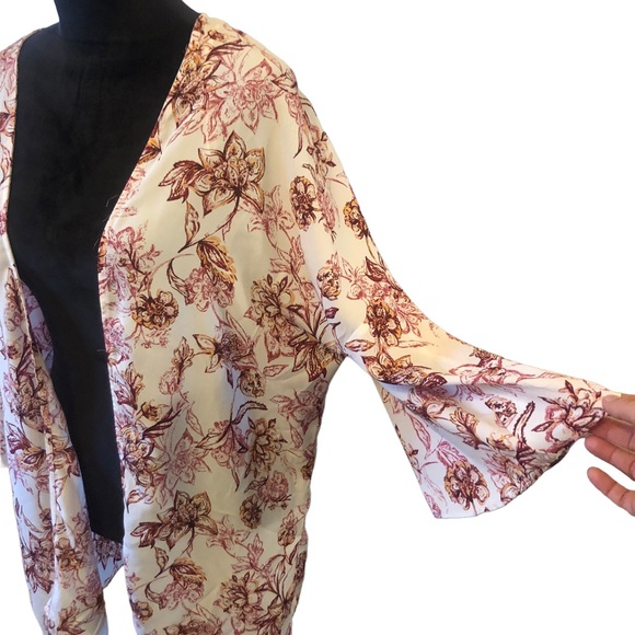 Pink Republic Floral Kimono size Large - Picture 6 of 10
